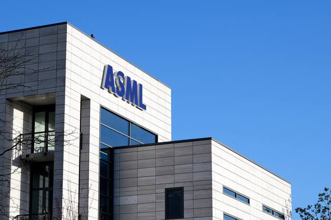 Un proveedor de ASML queda atrapado en el pulso con China y la UE busca una salida