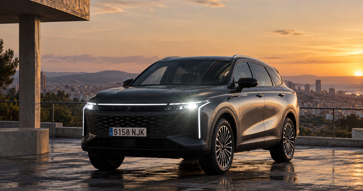 El auge del coche chino reabre el debate: híbrido enchufable o eléctrico